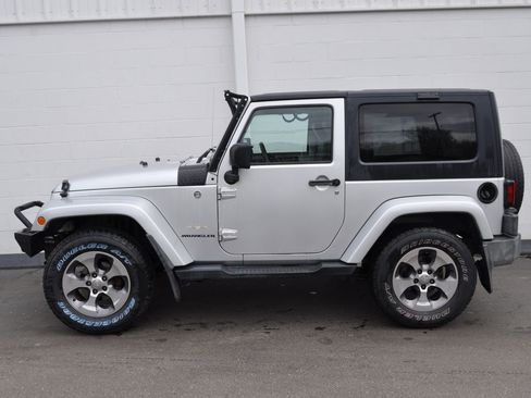 Used 2008 Jeep Wrangler Sahara w/ Dual Top Group AWD/4WD image 1