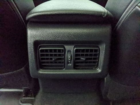 Used 2020 Toyota Camry XSE image 19