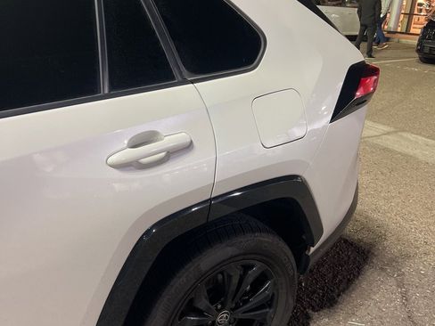 Used 2022 Toyota RAV4 XSE image 4