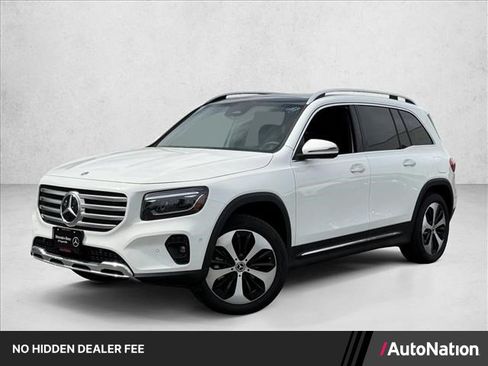 Used 2026 Mercedes-Benz GLB 250 4MATIC image 1