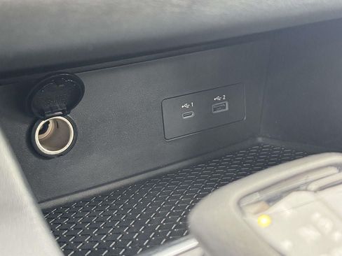 Used 2022 Nissan Pathfinder SV AWD/4WD image 16