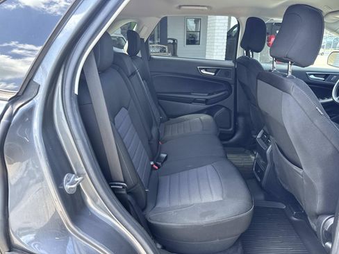 Used 2022 Ford Edge SE AWD/4WD image 9