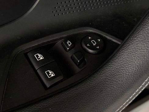 Used 2023 BMW 230i Coupe w/ Premium Package image 16