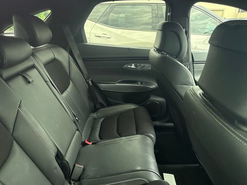 Used 2024 Genesis GV70 2.5T AWD/4WD image 10