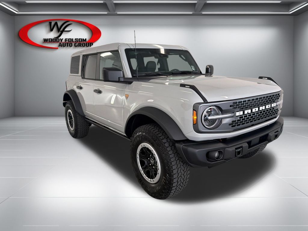 New 2026 Ford Bronco Badlands w/ Sasquatch Package AWD/4WD image 3
