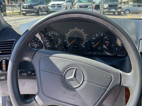 Used 1992 Mercedes-Benz 500 SL image 6