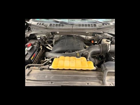 Used 2015 Ford F150 XLT w/ Equipment Group 302A Luxury AWD/4WD image 21