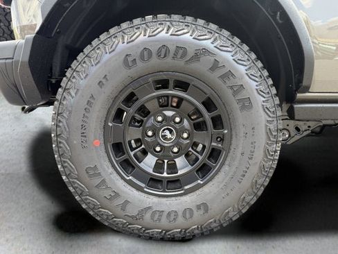 New 2026 Ford Bronco Badlands AWD/4WD image 8