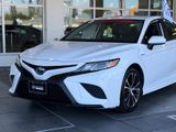 Used 2019 Toyota Camry SE image 3