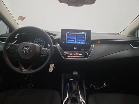 Used 2021 Toyota Corolla LE image 13