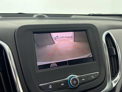 Used 2023 Chevrolet Equinox LS w/ LS Convenience Package FWD image 14