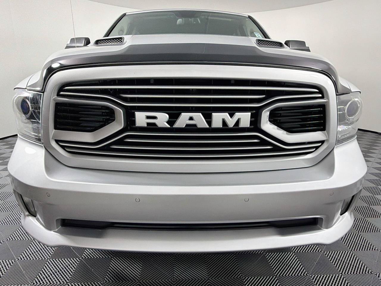 Used 2018 RAM 1500 Sport AWD/4WD image 2