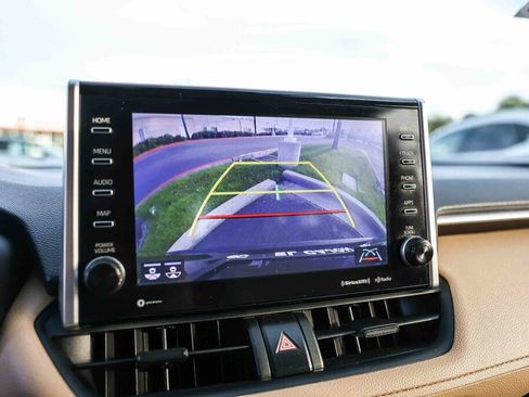 Certified 2022 Toyota RAV4 XLE w/ Convenience Package image 15