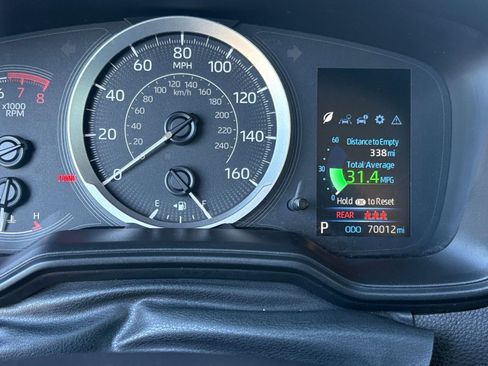 Used 2021 Toyota Corolla LE w/ Carpet Mat Package (TMS) image 38