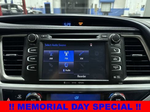 Used 2019 Toyota Highlander XLE w/ Protection Package #3 AWD/4WD image 22