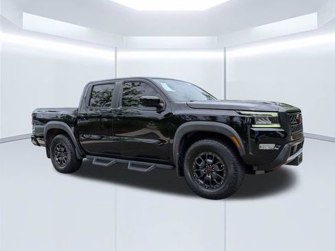 Used 2023 Nissan Frontier PRO-4X w/ Pro-4X Premium Package AWD/4WD image 2