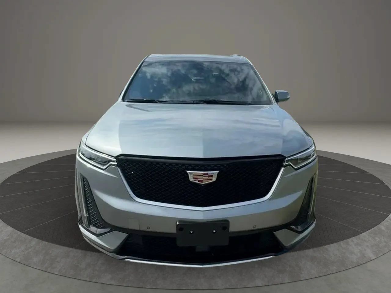 Used 2024 Cadillac XT6 Sport w/ Technology Package AWD/4WD image 2