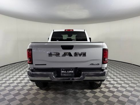 Used 2025 RAM 2500 Big Horn AWD/4WD image 9