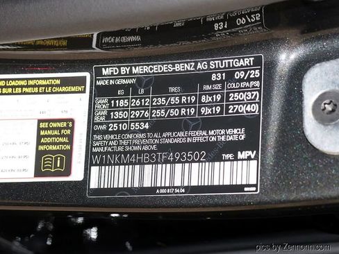 Certified 2026 Mercedes-Benz GLC 300 4MATIC image 36