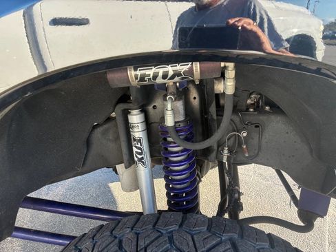 Used 2017 Ford F250 Lariat w/ Lariat Ultimate Package image 4