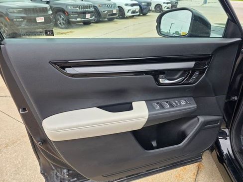 Used 2025 Honda CR-V EX-L image 20