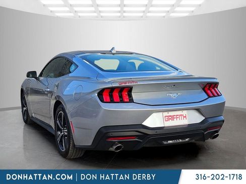 Used 2025 Ford Mustang Premium RWD image 7