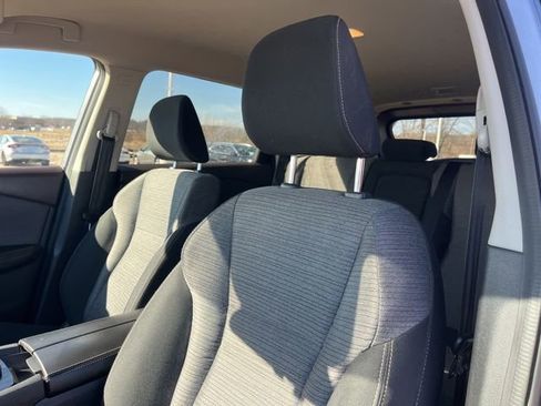 Used 2021 Nissan Rogue SV image 12