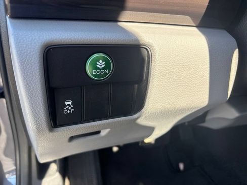 Used 2017 Honda Accord EX-L image 20