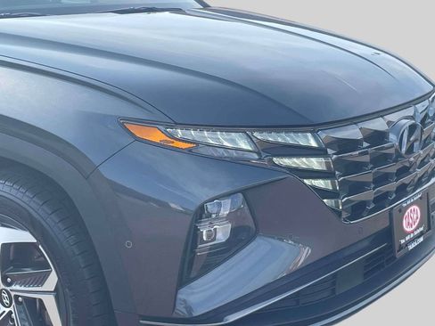 Certified 2023 Hyundai Tucson Limited AWD/4WD image 10