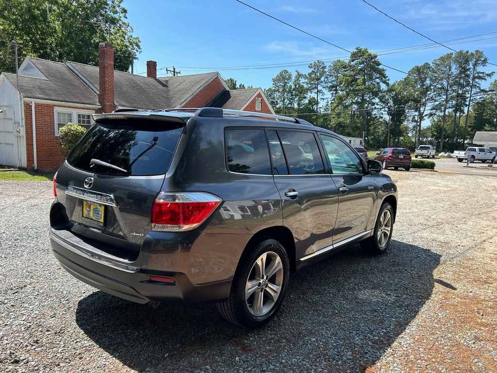 Used 2012 Toyota Highlander Limited w/ Tow Pkg AWD/4WD image 5