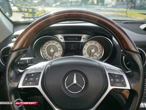 Used 2013 Mercedes-Benz SL 550 w/ Premium Pkg image 31