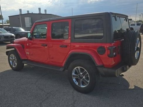 Used 2023 Jeep Wrangler Unlimited Sahara w/ Cold Weather Group AWD/4WD image 7