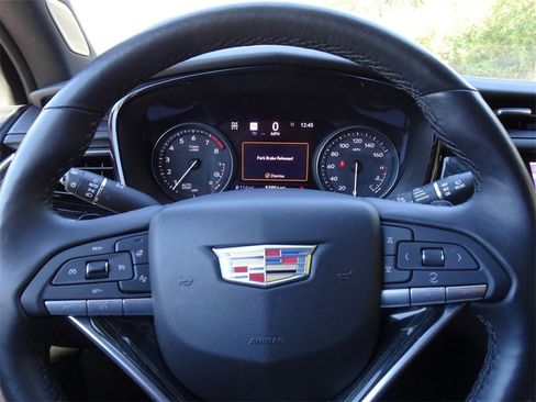 Certified 2022 Cadillac XT6 Premium Luxury w/ Technology Package image 19