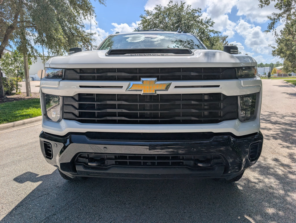 Used 2026 Chevrolet Silverado 2500 Custom w/ Custom Value Package AWD/4WD image 2