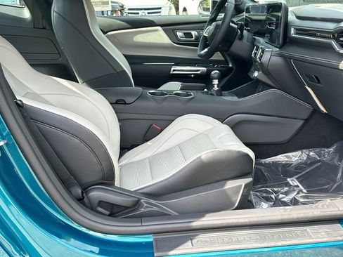 New 2026 Ford Mustang GT Premium w/ GT Performance Package RWD image 15