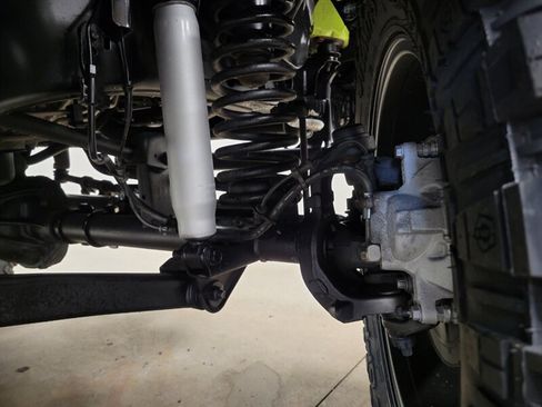 Used 2016 Jeep Wrangler Unlimited Sport w/ Quick Order Package 24S AWD/4WD image 24
