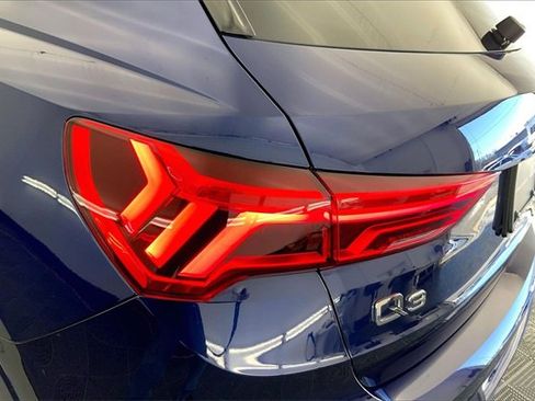 Certified 2025 Audi Q3 2.0T Premium Plus w/ Premium Plus Package image 29