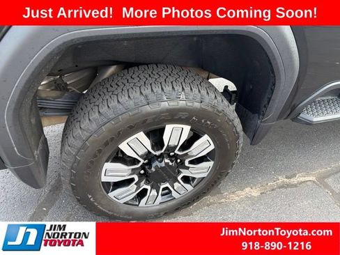 Used 2026 GMC Sierra 2500 Denali w/ Denali Reserve Package AWD/4WD image 9