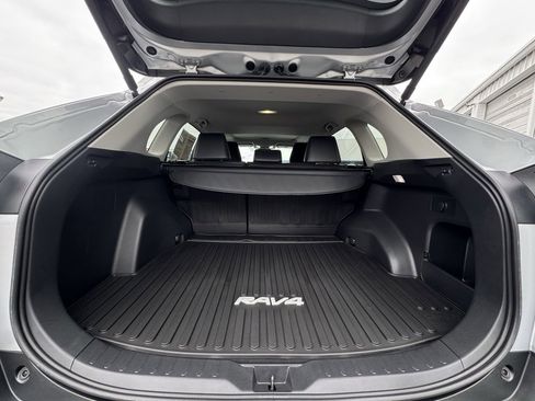 Used 2024 Toyota RAV4 XLE Premium image 7