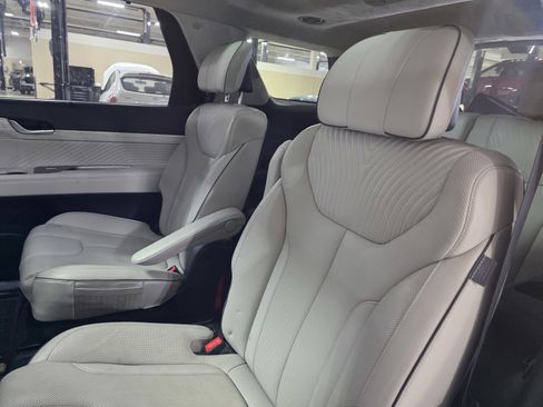 Used 2023 Hyundai Palisade Calligraphy w/ Cargo Package image 10