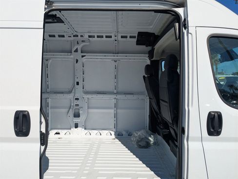 Used 2025 RAM ProMaster 3500 w/ Quick Order Package 22G SLT image 15