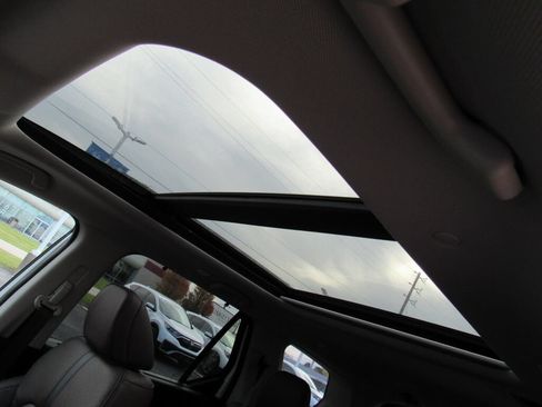 Used 2024 Honda Pilot Elite image 24