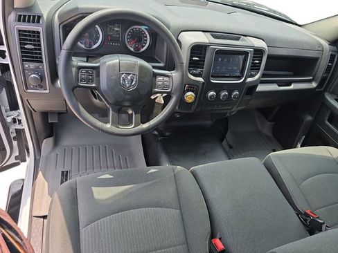 Used 2022 RAM 1500 Tradesman w/ Power & Remote Entry Group RWD image 9