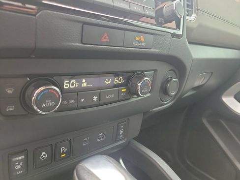 Used 2022 Nissan Frontier SV image 20