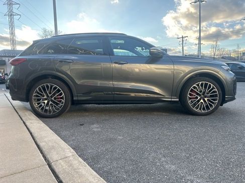 New 2025 Audi SQ5 Premium Plus image 6