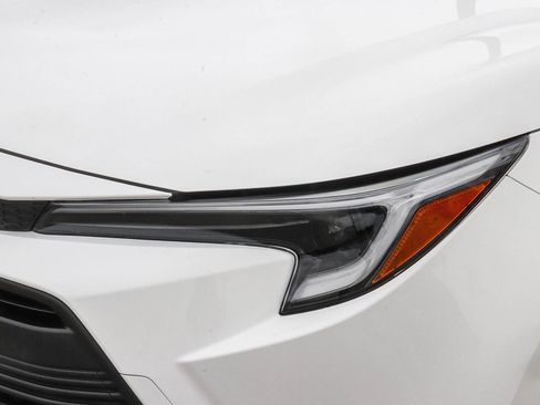 Certified 2024 Toyota Corolla LE AWD/4WD image 10