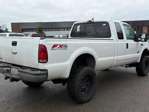Used 2003 Ford F250 XLT image 5