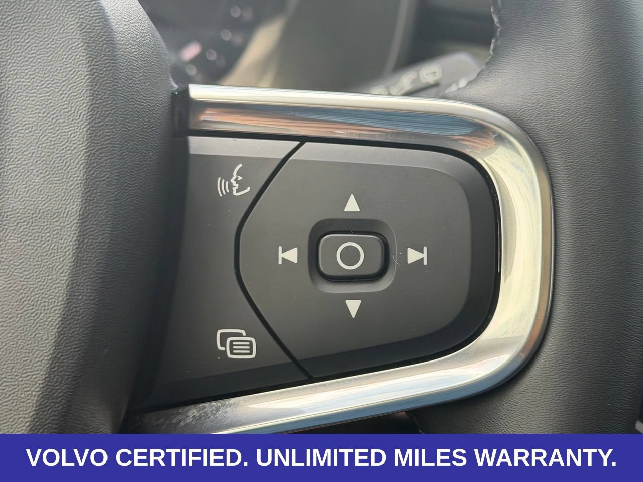 Certified 2026 Volvo XC40 B5 Plus AWD/4WD image 16