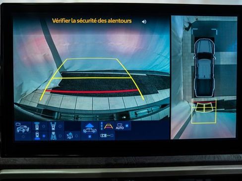 Used 2024 Toyota Tacoma Limited w/ Limited Package (LT) image 45