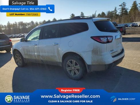 Used 2017 Chevrolet Traverse LT image 3